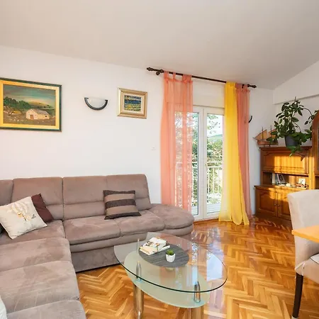 Appartement Poolside Paradise Srijane