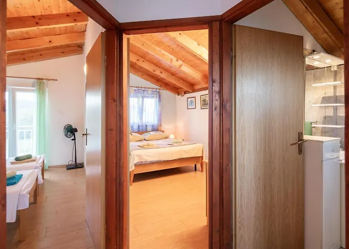 Apartmán Poolside Paradise *