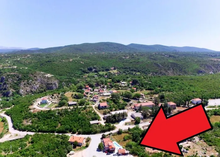 Daire Poolside Paradise